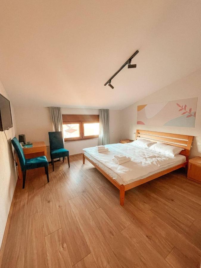 Mint Hotel Prizren Exterior foto