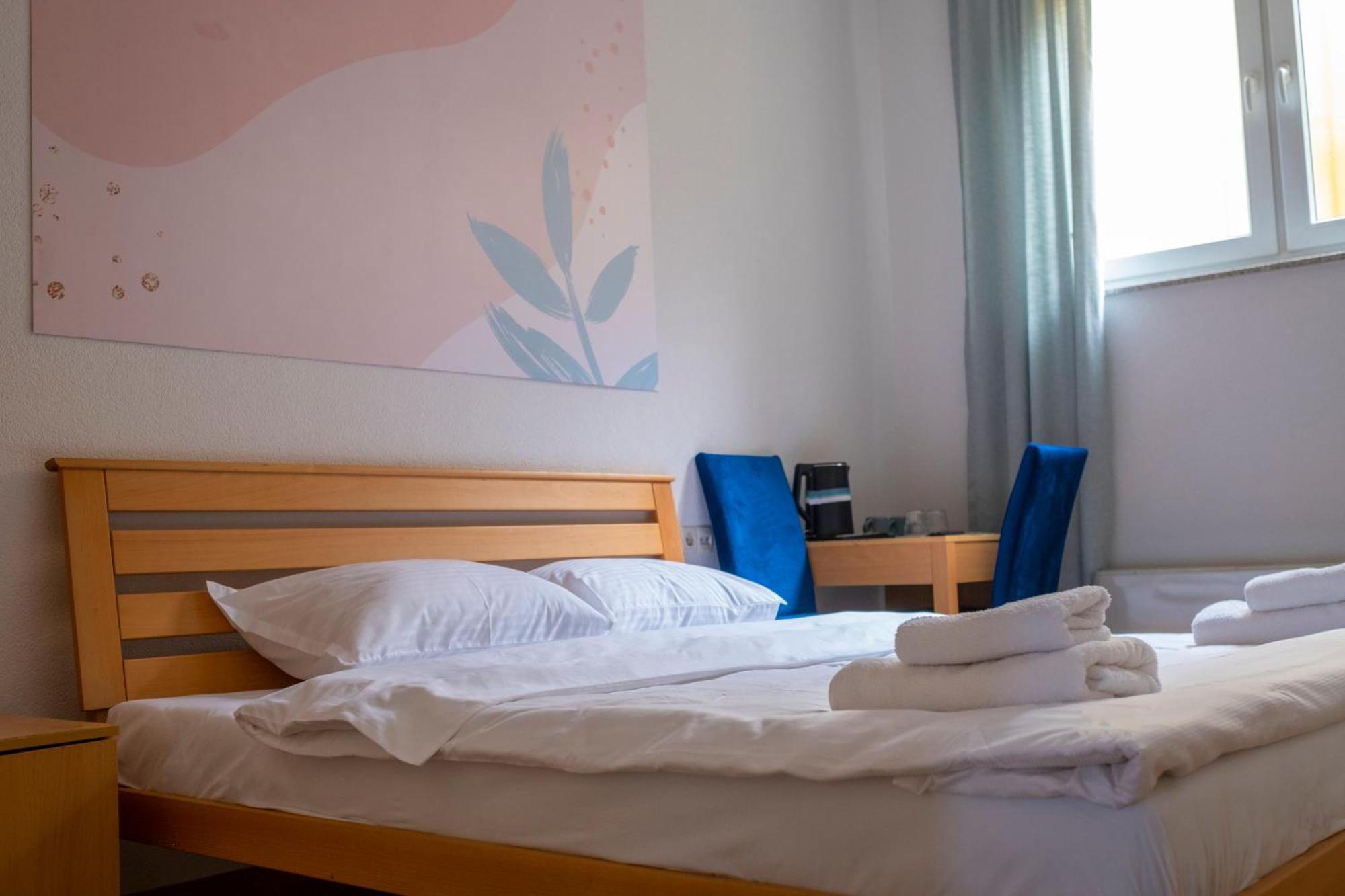 Mint Hotel Prizren Zimmer foto