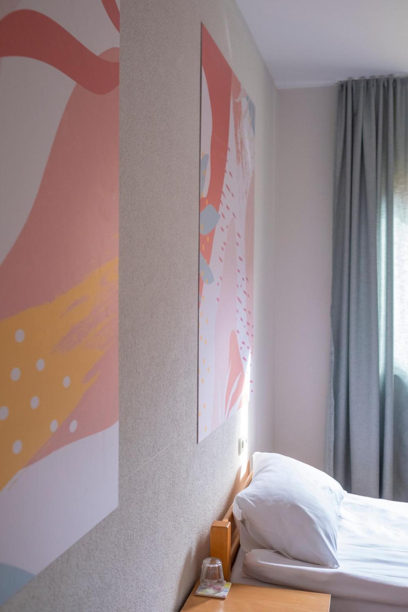 Mint Hotel Prizren Zimmer foto